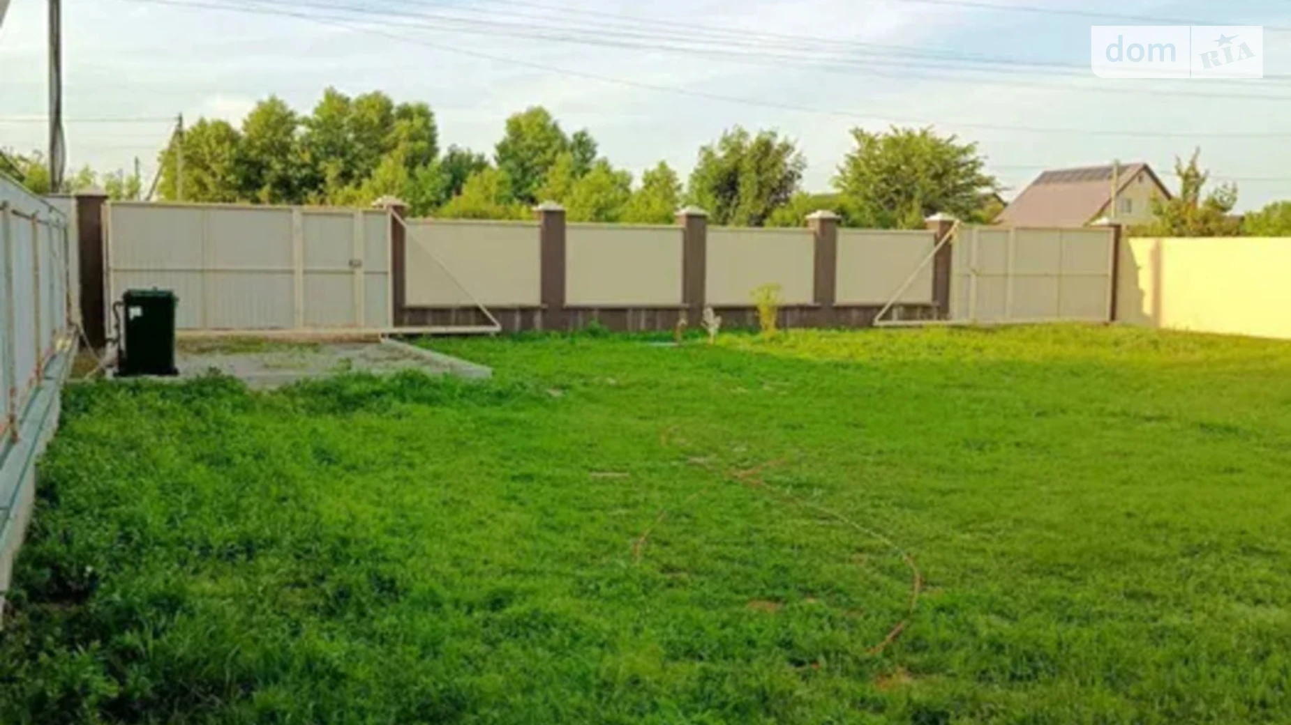 Продается дом на 2 этажа 70 кв. м с бассейном, цена: 55000 $ - фото 3