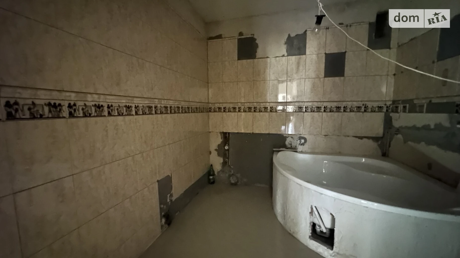 2-комнатная квартира 88 кв. м в Тернополе, ул. Черновецкая, 63 - фото 4