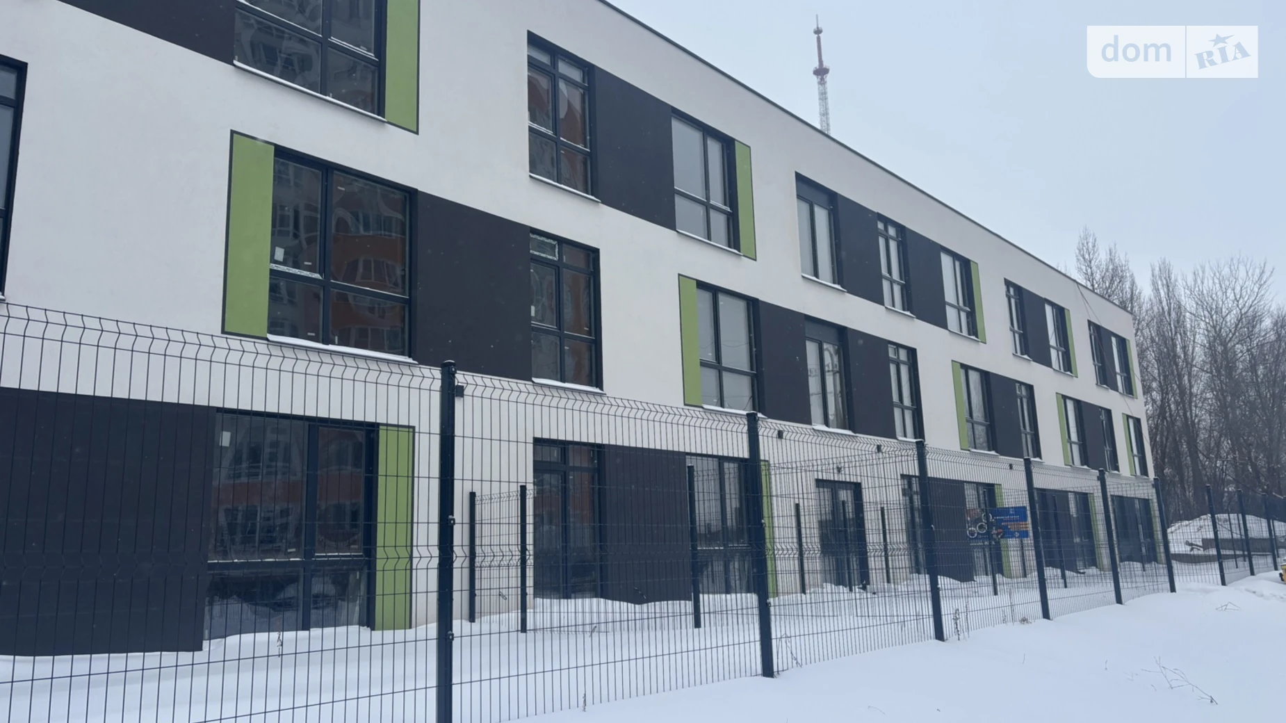 Продается 1-комнатная квартира 46.7 кв. м в Хмельницком, ул. Августовская, 9 - фото 2