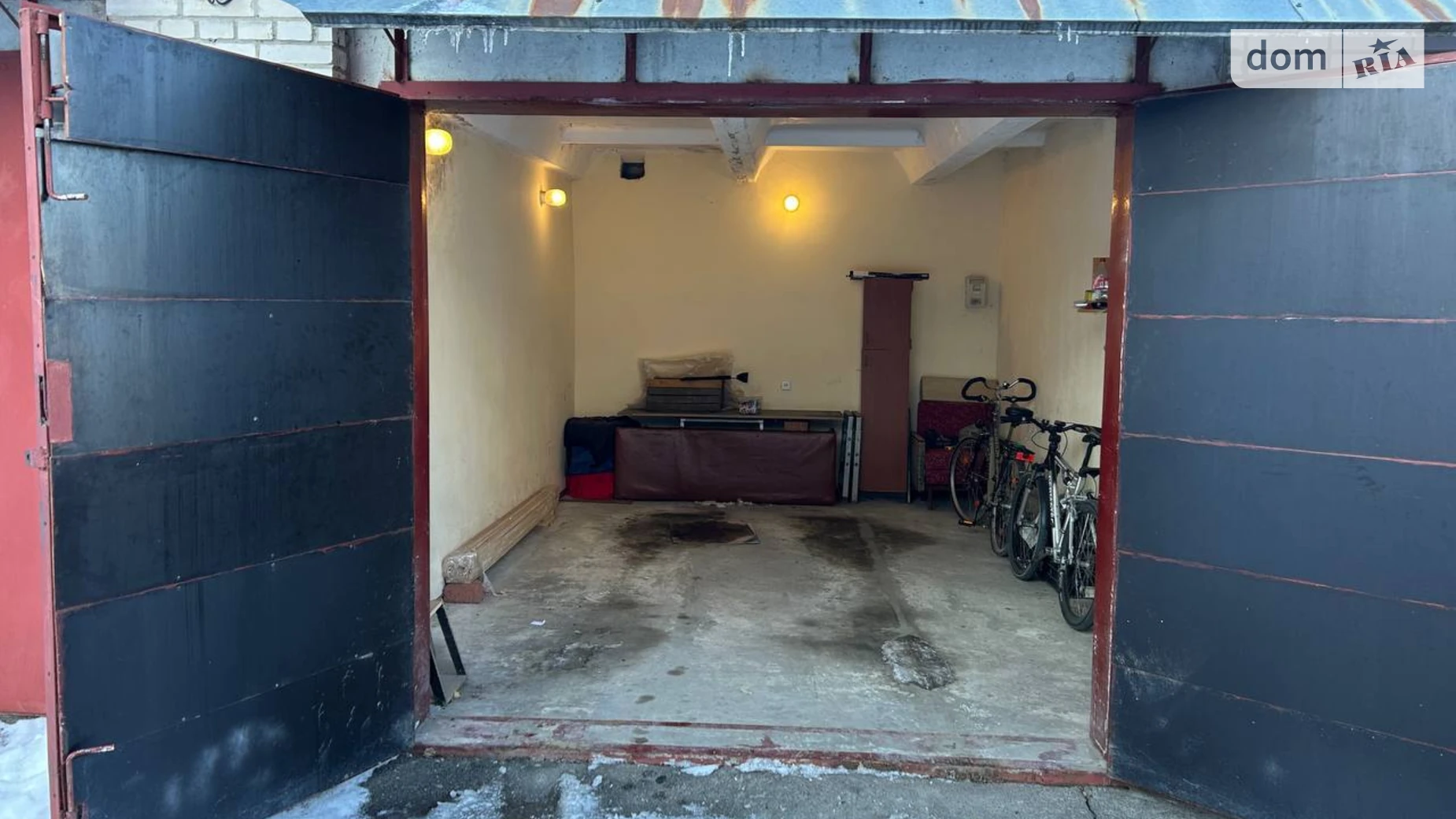 Продается отдельно стоящий гараж под легковое авто на 21.3 кв. м, цена: 15000 $ - фото 2