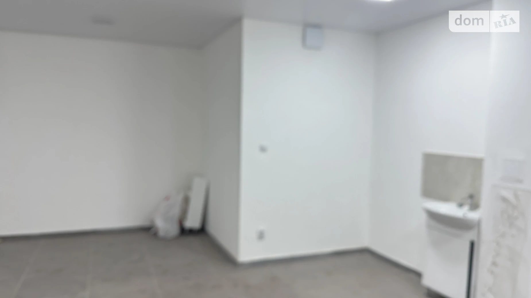 Сдается в аренду офис 34 кв. м в бизнес-центре, цена: 5990 грн - фото 2