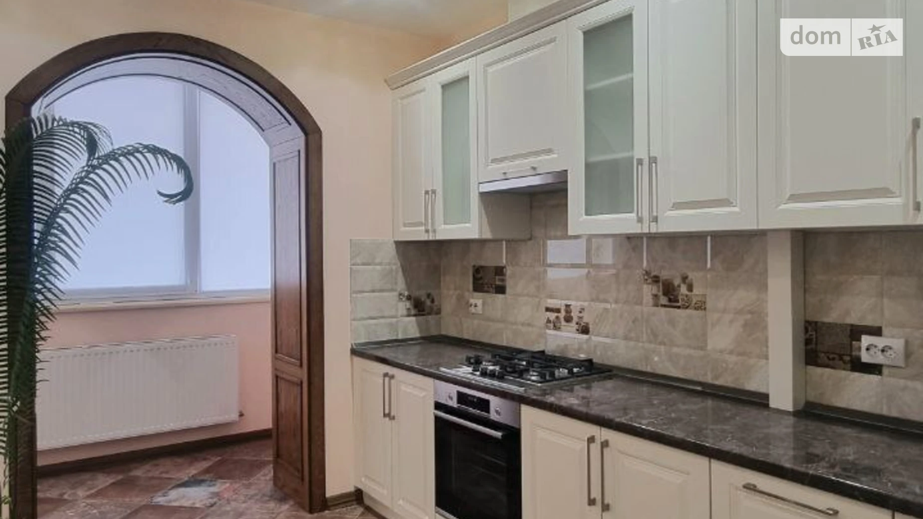 Продается 5-комнатная квартира 133 кв. м в Ивано-Франковске, ул. Украинский Дивизии, 8Б - фото 3