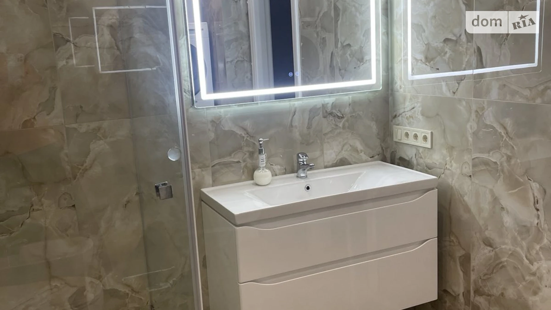 Сдается в аренду 1-комнатная квартира 42 кв. м в Ивано-Франковске, ул. Стрельцов Сечевых, 28А - фото 4