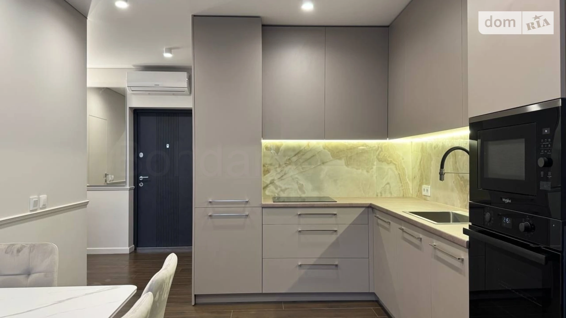 Продается 1-комнатная квартира 44 кв. м в, цена: 81000 $ - фото 2