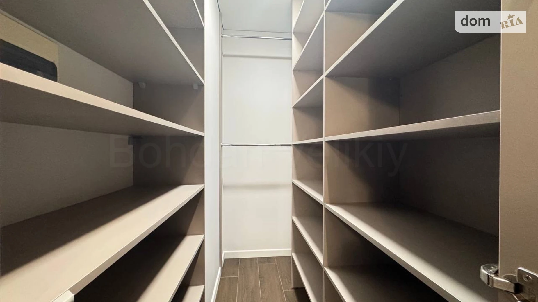 Продается 1-комнатная квартира 44 кв. м в, цена: 81000 $ - фото 5