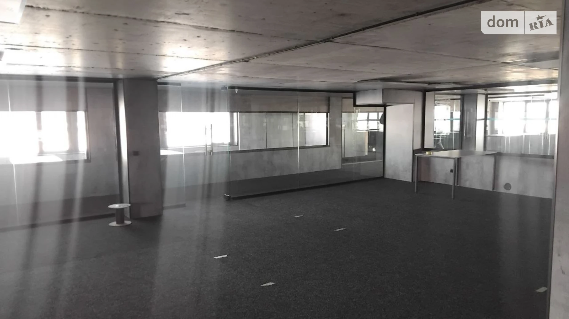 Сдается в аренду офис 100 кв. м в бизнес-центре, цена: 1000 $ - фото 4