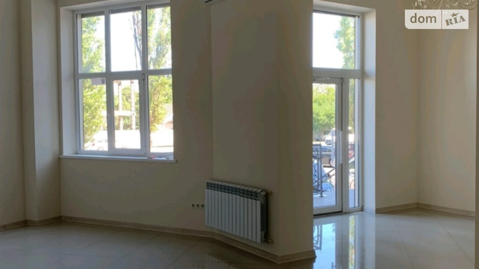 Сдается в аренду офис 51 кв. м в бизнес-центре, цена: 500 $ - фото 2