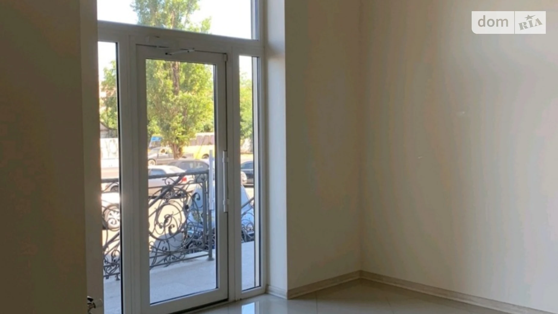 Сдается в аренду офис 51 кв. м в бизнес-центре, цена: 500 $ - фото 5