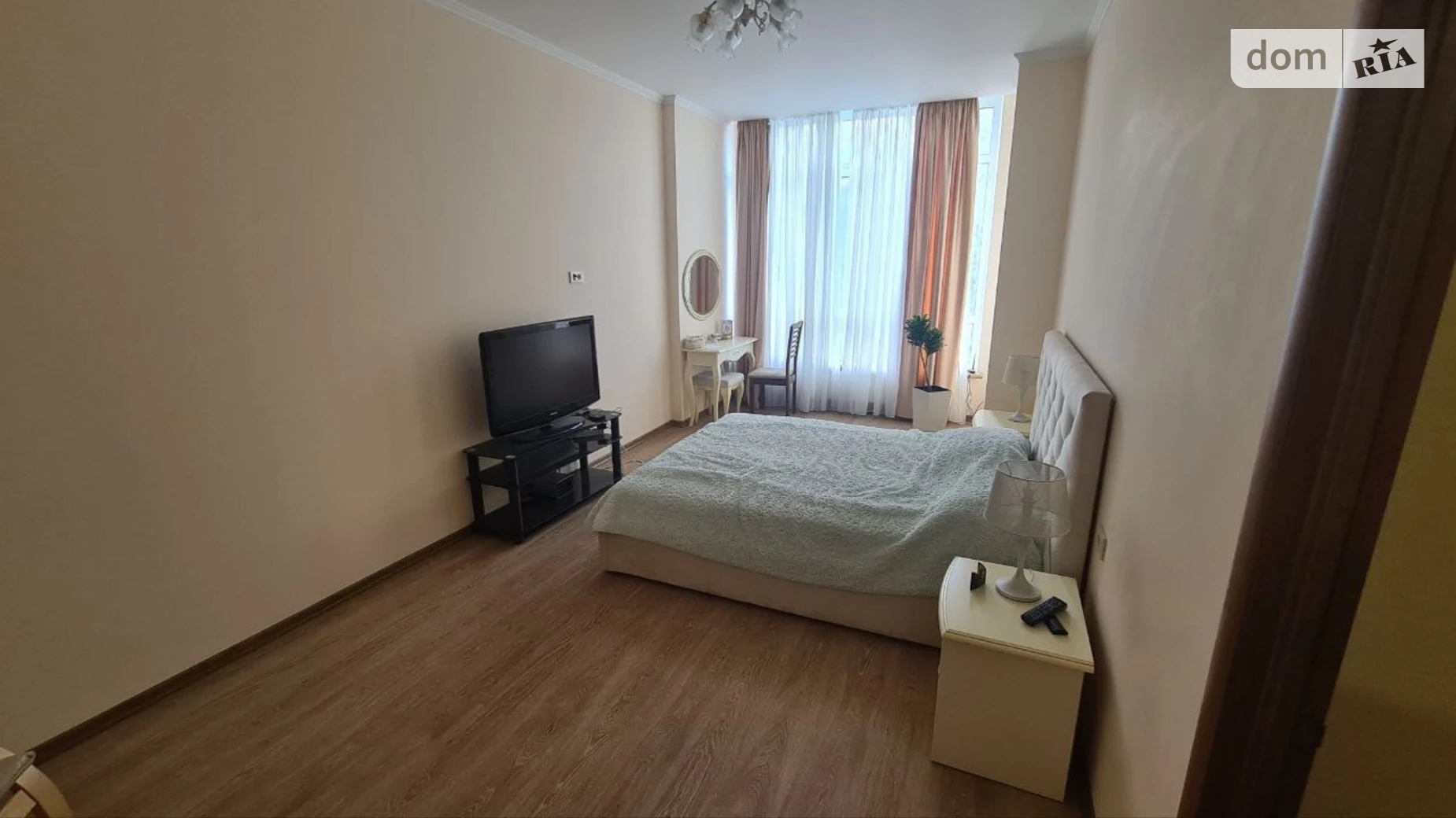 Продается 1-комнатная квартира 55.6 кв. м в Одессе, бул. Французский, 22 корпус 4 - фото 4