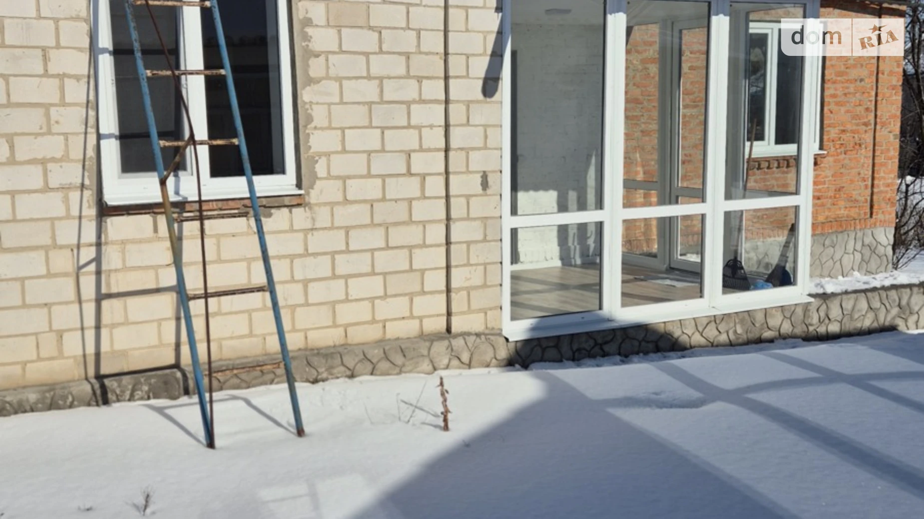 Продается одноэтажный дом 53 кв. м с бассейном, цена: 45000 $ - фото 5