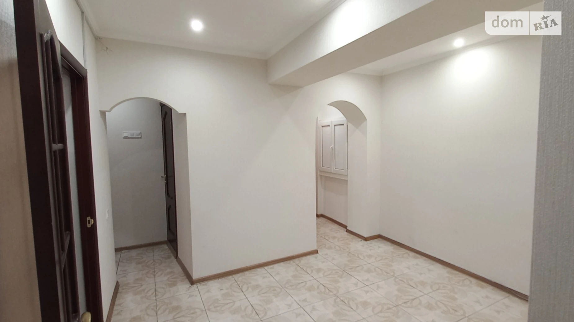 Сдается в аренду офис 70 кв. м в бизнес-центре, цена: 16000 грн - фото 4