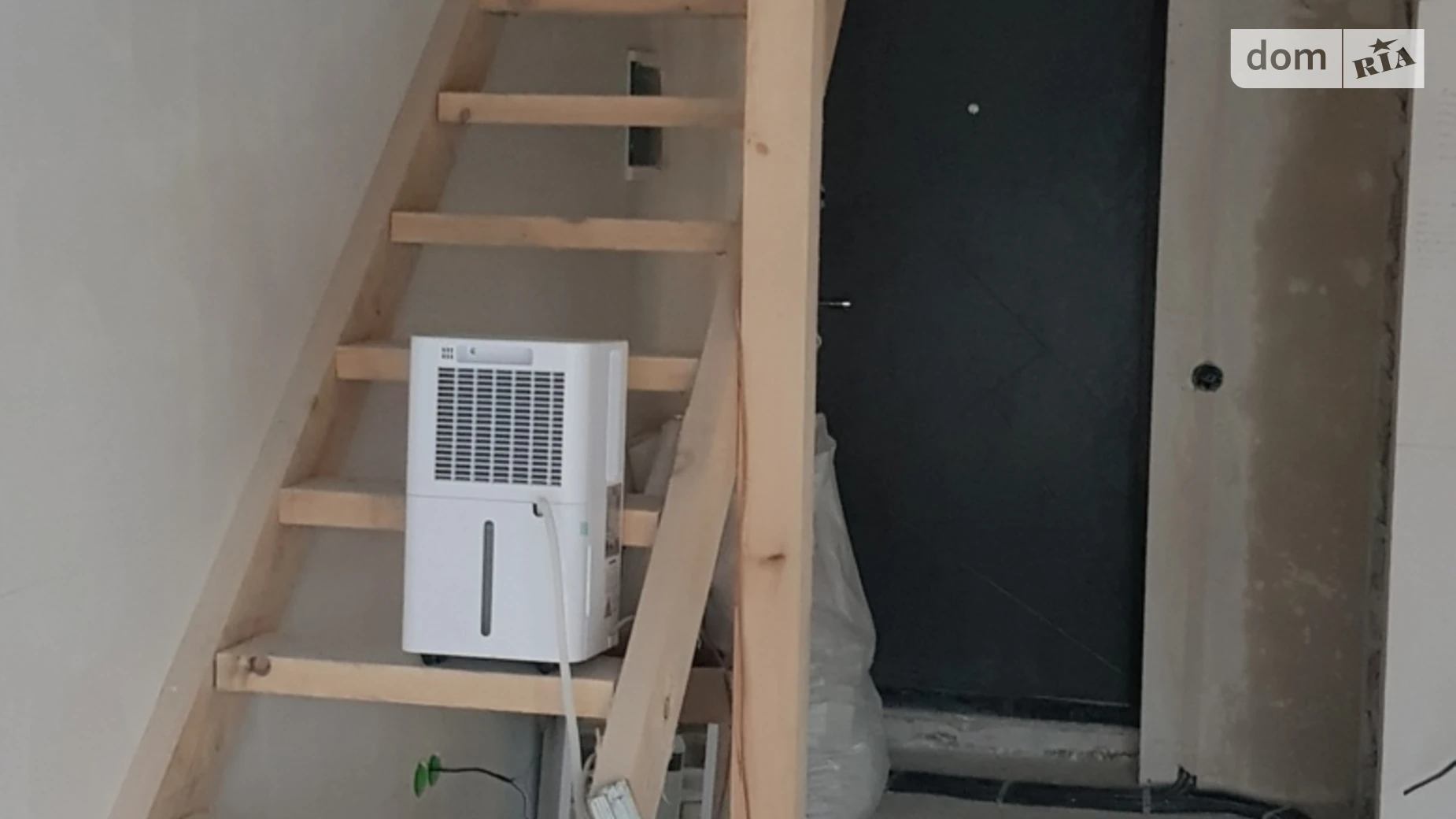 Продается 1-комнатная квартира 23.6 кв. м в Киеве, ул. Джерельна, 61Б - фото 3