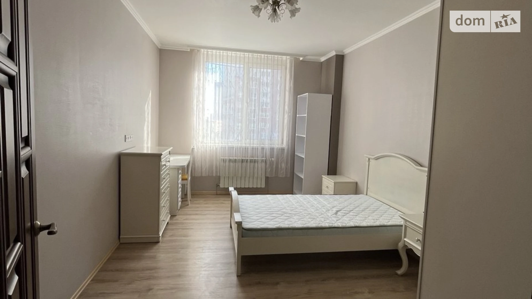 Продается 4-комнатная квартира 140.7 кв. м в Киеве, ул. Чавдар Елизаветы, 13 - фото 4