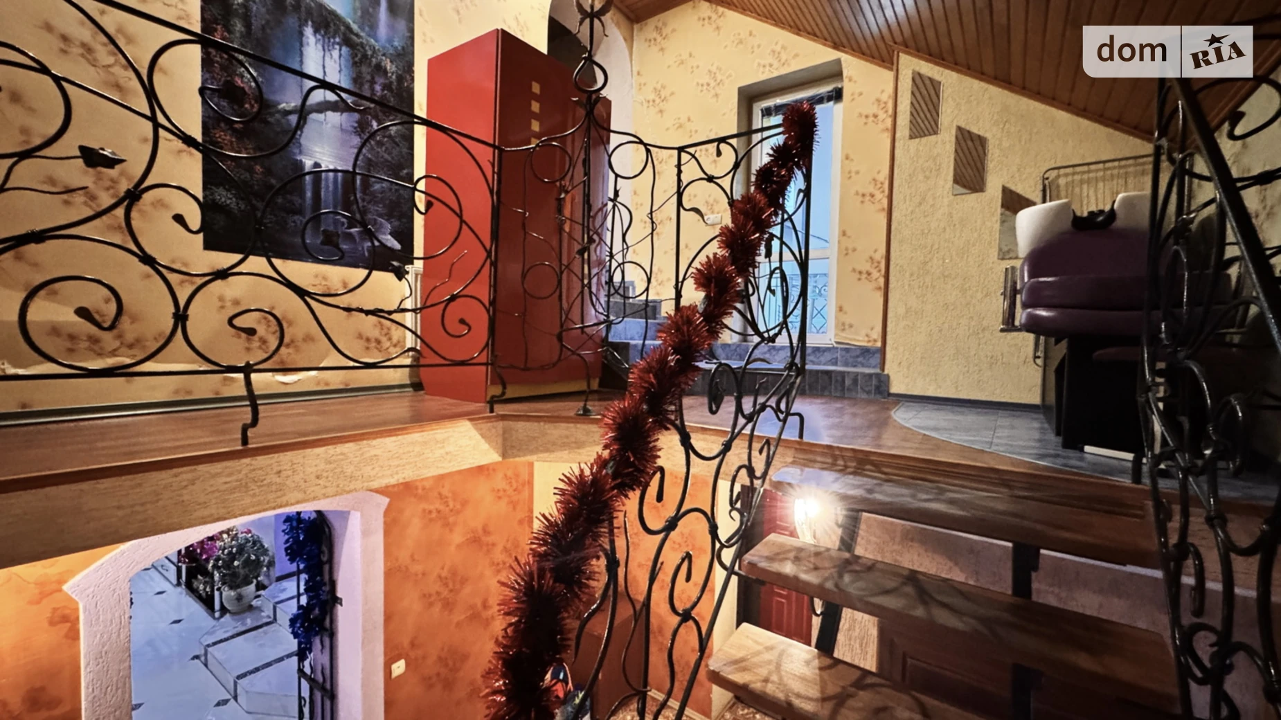 Продается дом на 2 этажа 149.2 кв. м с гаражом, цена: 234000 $ - фото 2