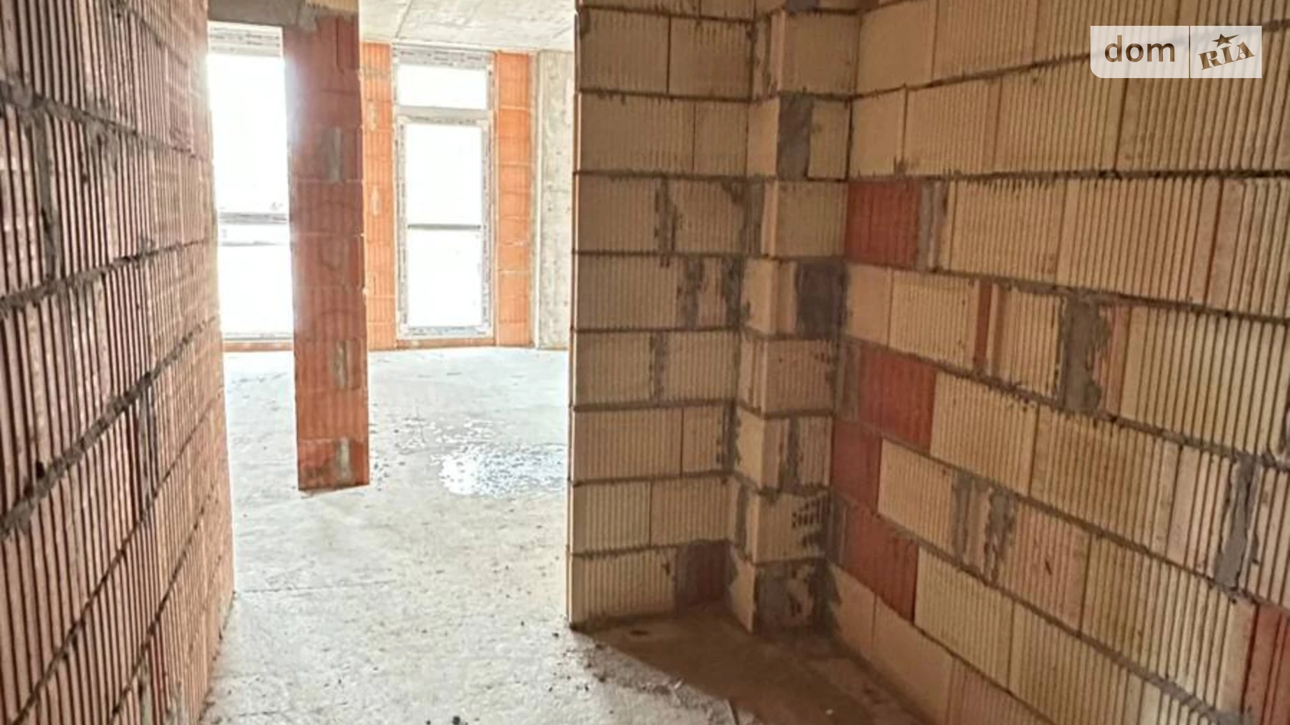 Продается 2-комнатная квартира 64 кв. м в Ивано-Франковске, ул. Крестьянская, 18 - фото 3