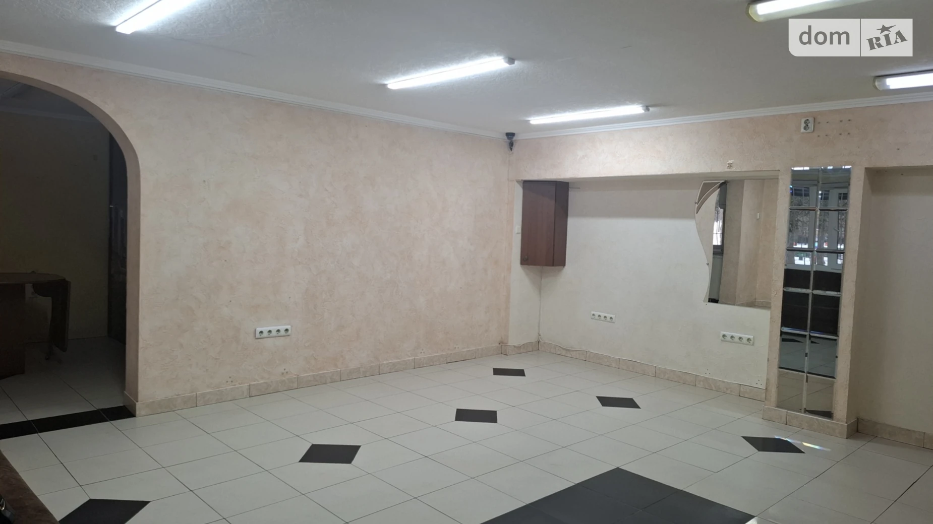 Продается помещения свободного назначения 49.8 кв. м в 5-этажном здании, цена: 40000 $ - фото 4