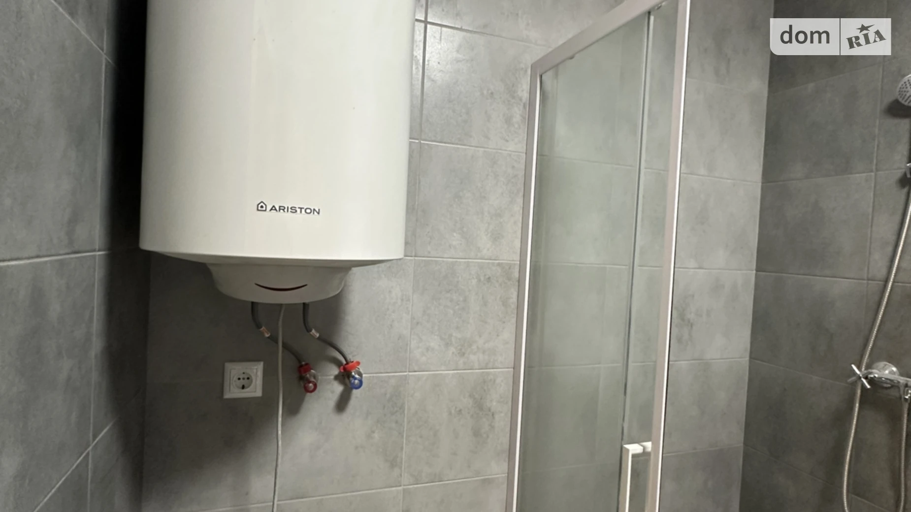 Продается дом на 2 этажа 90 кв. м с садом, цена: 110000 $ - фото 2