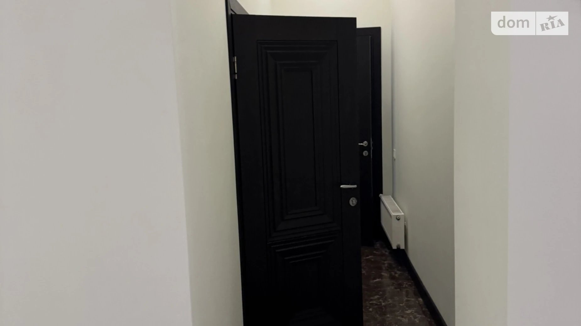 Сдается в аренду офис 230 кв. м в бизнес-центре, цена: 2760 $ - фото 4