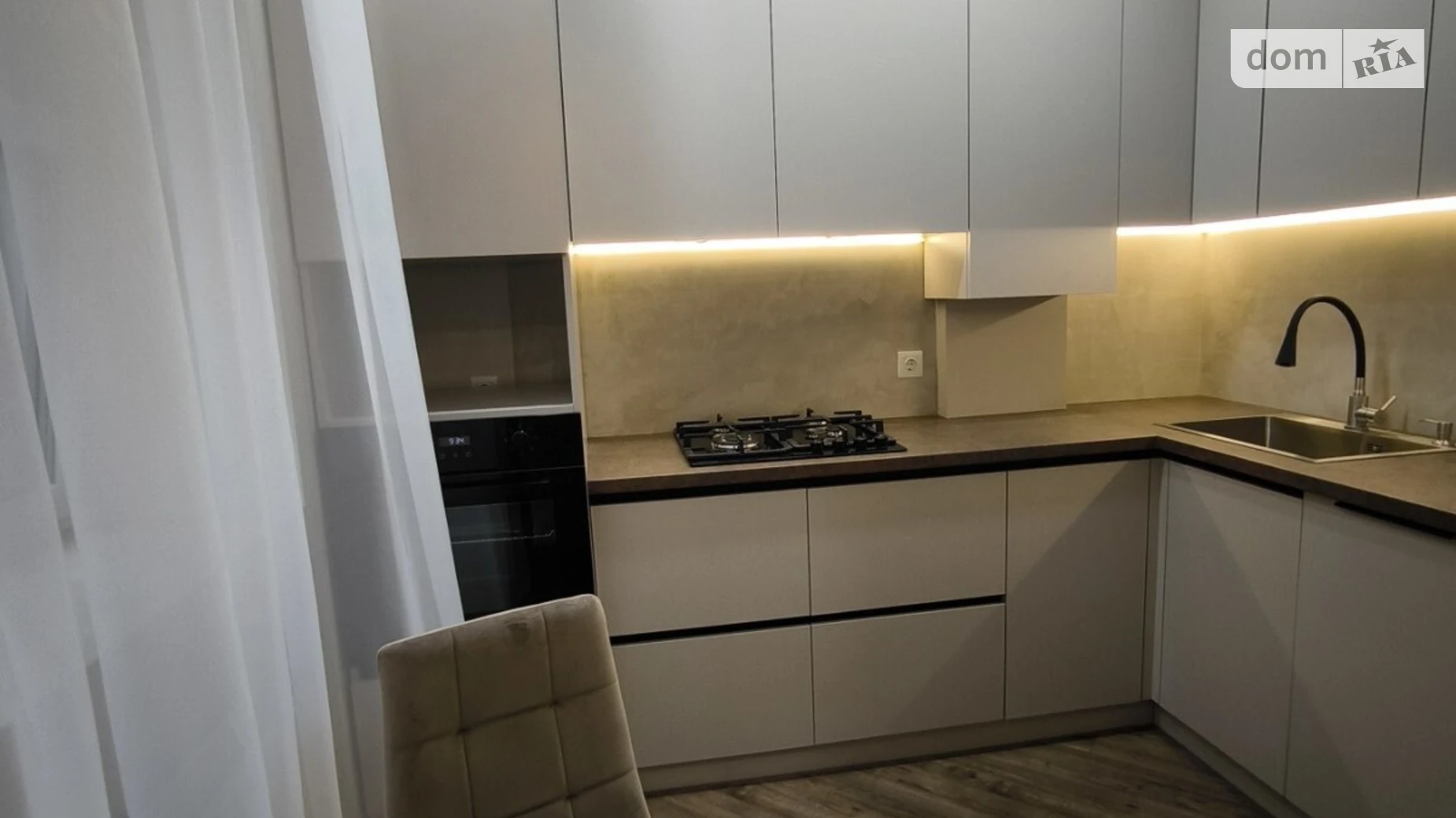 Продается 1-комнатная квартира 44 кв. м в, цена: 73000 $ - фото 2