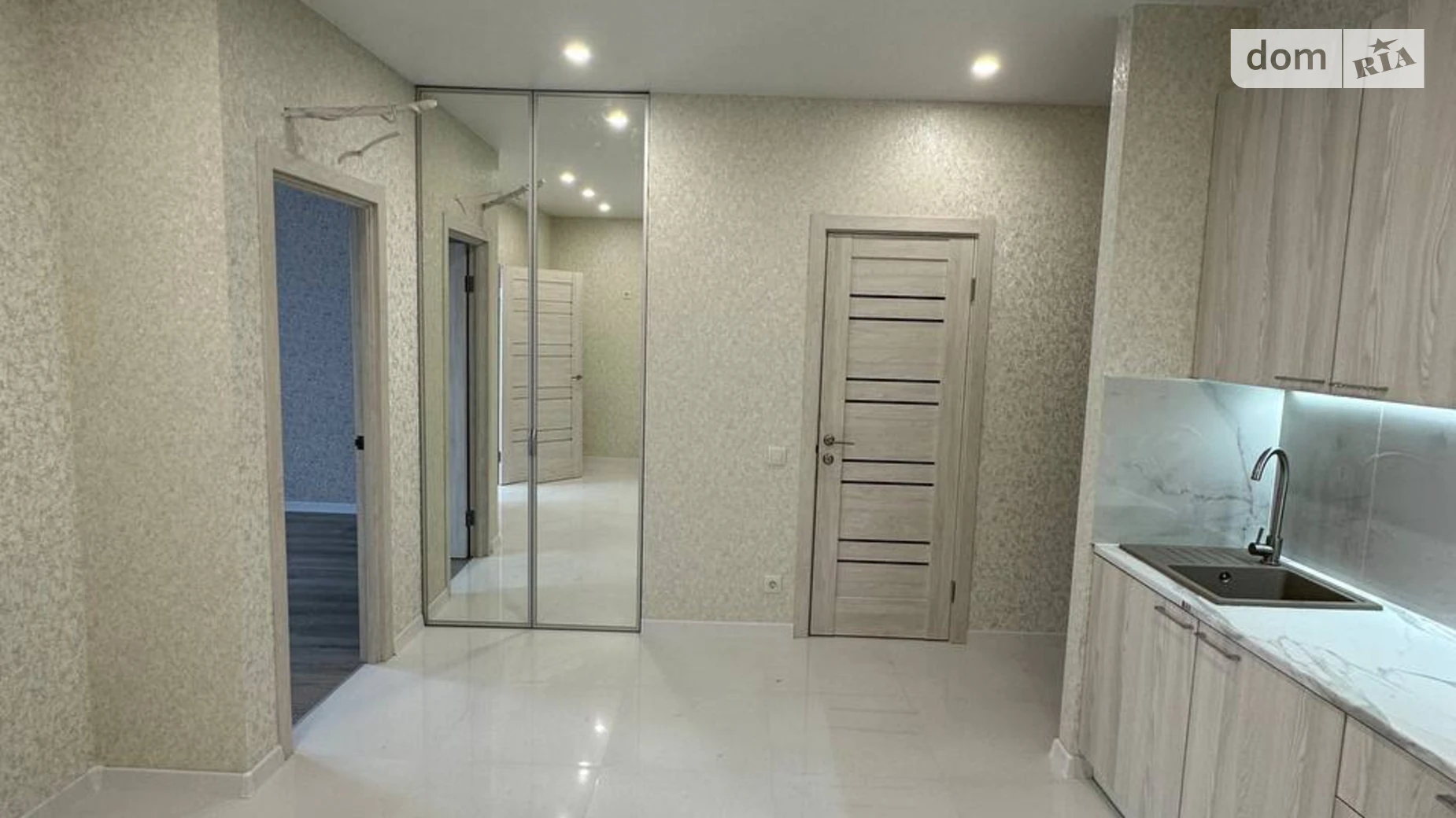Продается 2-комнатная квартира 45 кв. м в Крыжановка, ул. Академика Сахарова - фото 4