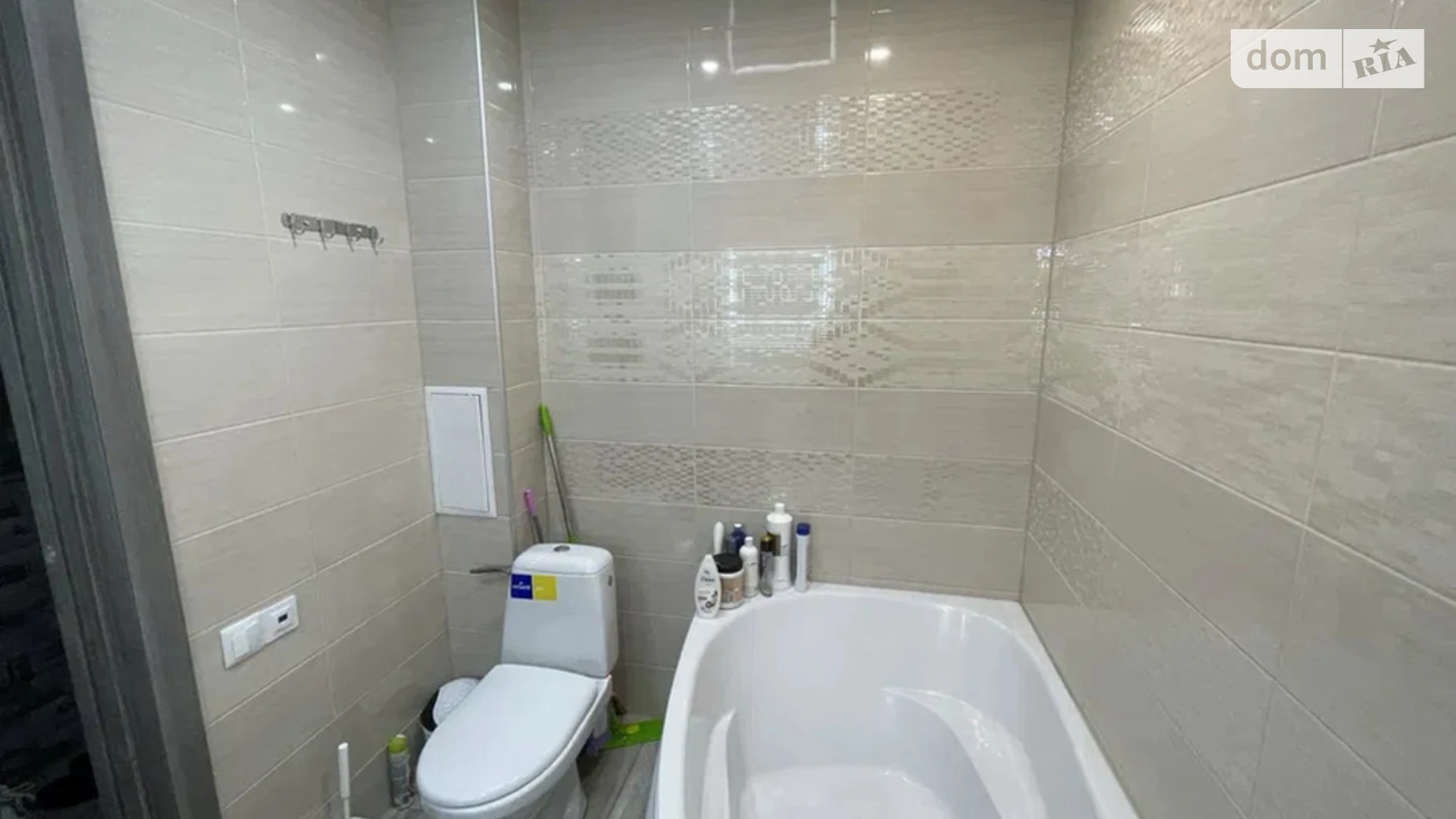 Продается 3-комнатная квартира 60 кв. м в Павлограде, ул. Преображенская(Искровская), 1 - фото 2