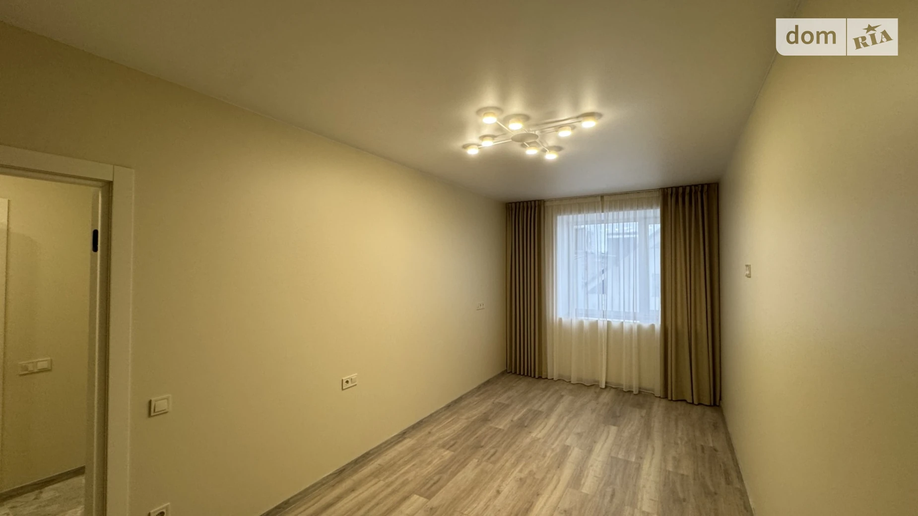 Продается 1-комнатная квартира 48.1 кв. м в, цена: 67000 $ - фото 2