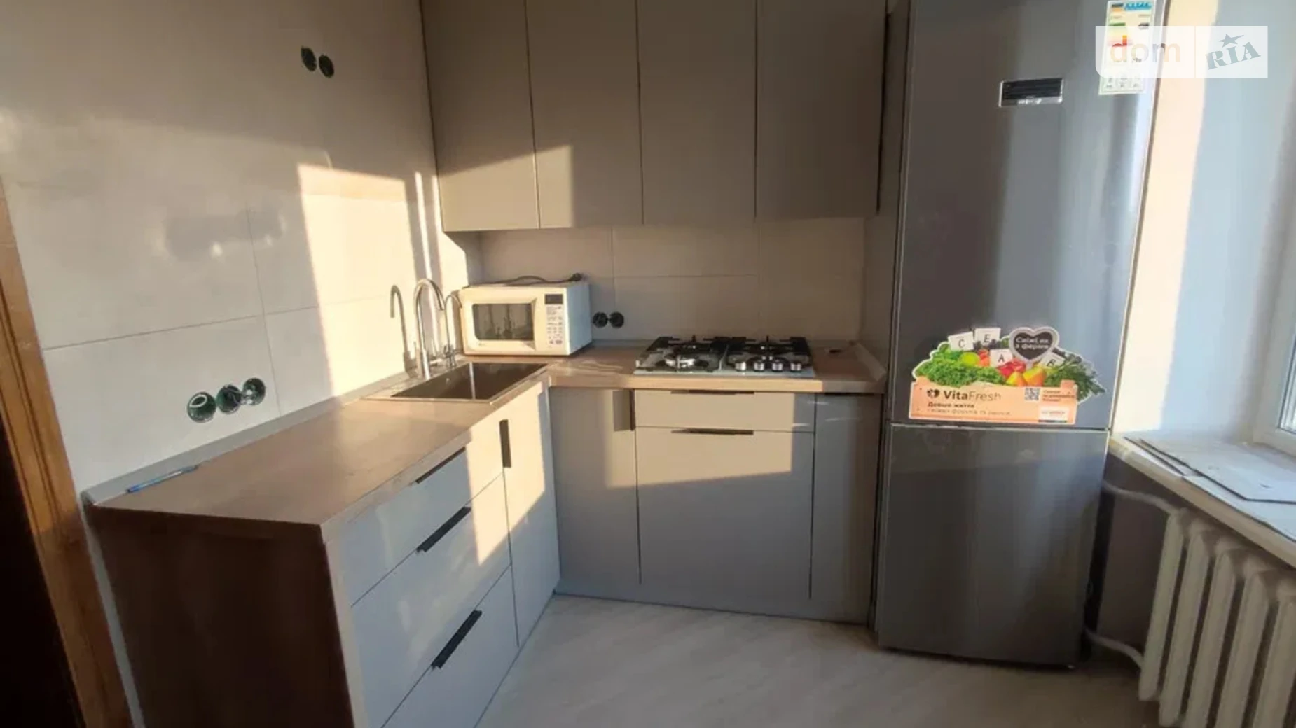 Продается 3-комнатная квартира 64 кв. м в, цена: 45000 $ - фото 2