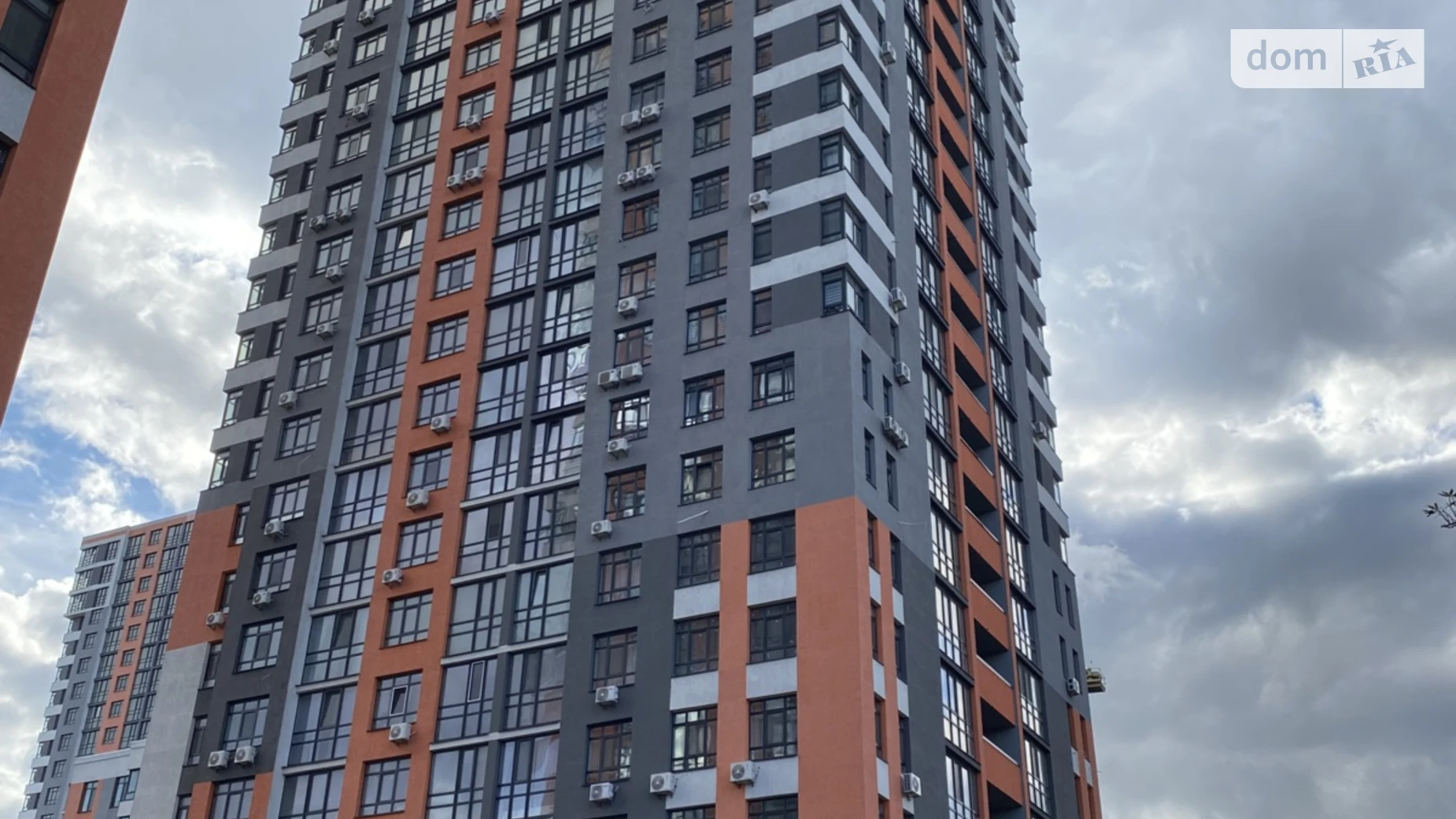 Продается 1-комнатная квартира 42.7 кв. м в Киеве, ул. Николая Гулака, 4 - фото 2