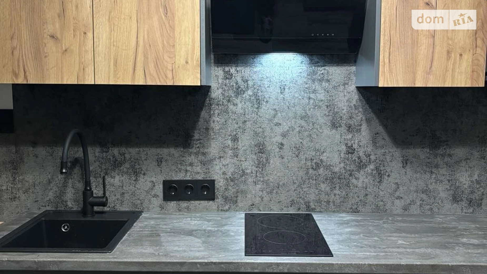 Продається 1-кімнатна квартира 28 кв. м у Черкасах, вул. Лазаренка Прикордонника, 8 - фото 2