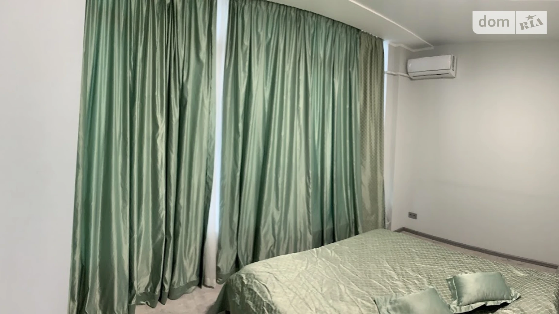 Продается 3-комнатная квартира 118.2 кв. м в Одессе, бул. Французский, 22 корпус 3 - фото 2