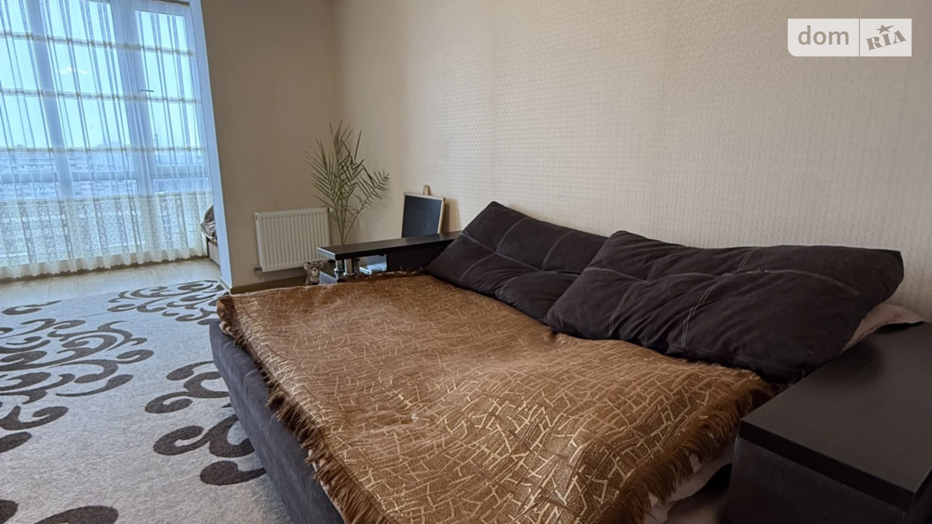 Продается 2-комнатная квартира 65 кв. м в Виннице, ул. Антонова Олега - фото 2