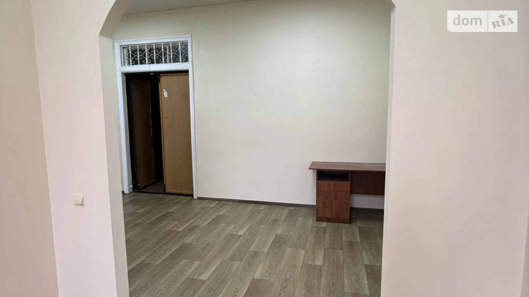 Сдается в аренду офис 57 кв. м в бизнес-центре, цена: 11400 грн - фото 4