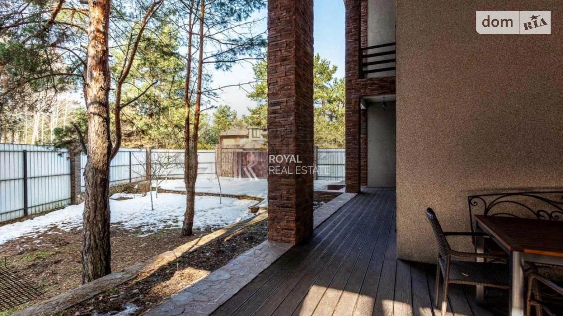 Продается дом на 2 этажа 296 кв. м с гаражом, цена: 960000 € - фото 2