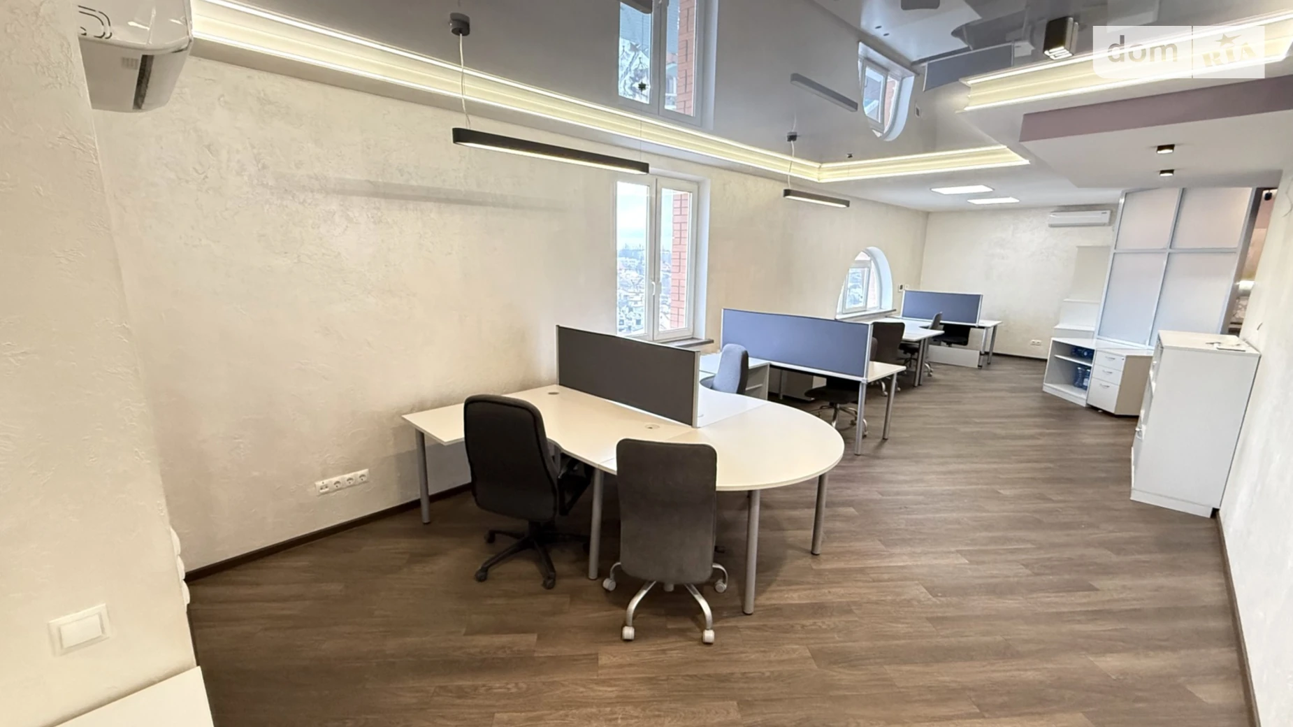 Сдается в аренду офис 91.9 кв. м в бизнес-центре, цена: 23999 грн - фото 3