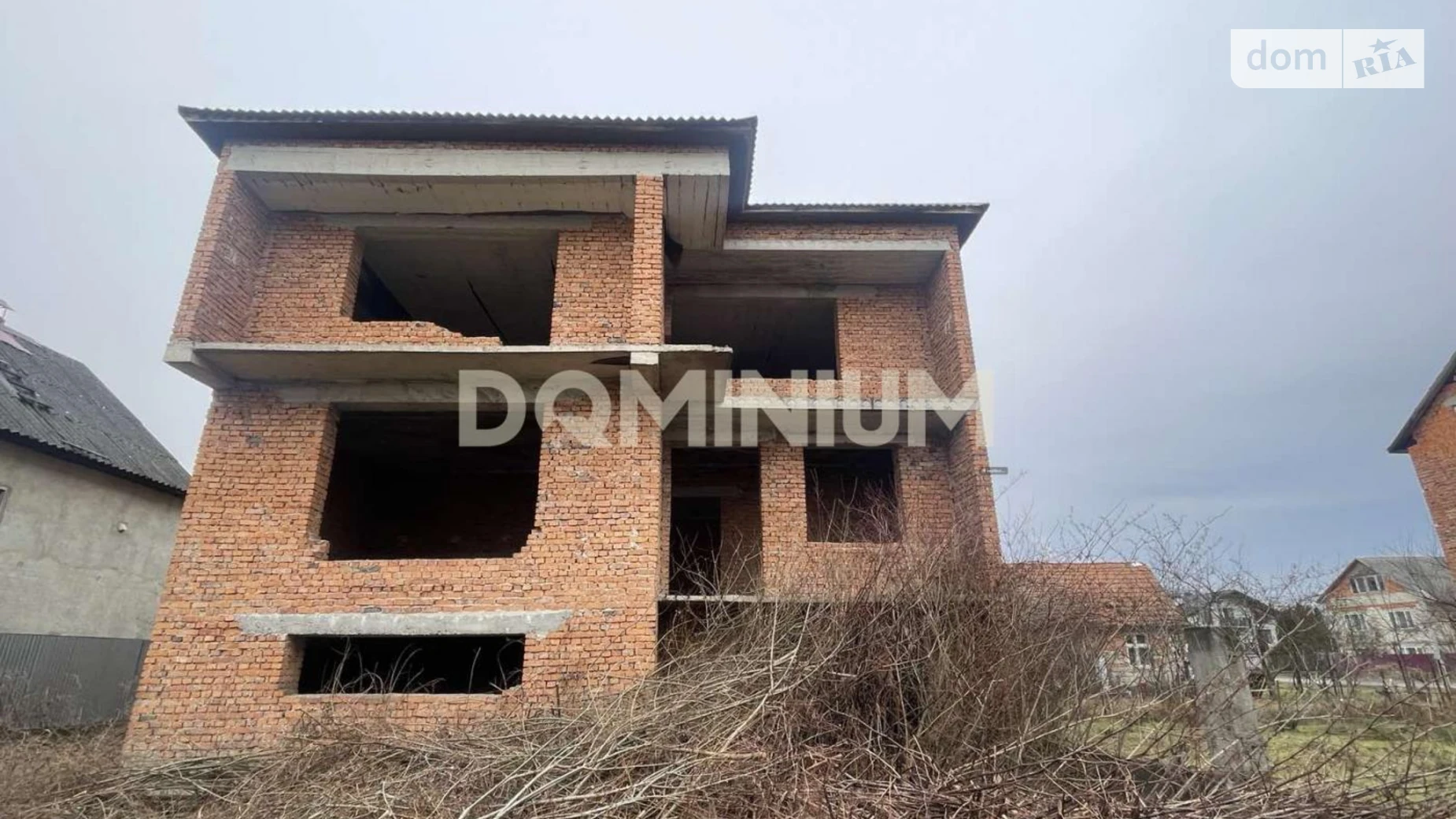 Продается дом на 3 этажа 280 кв. м с баней/сауной, цена: 38000 $ - фото 2