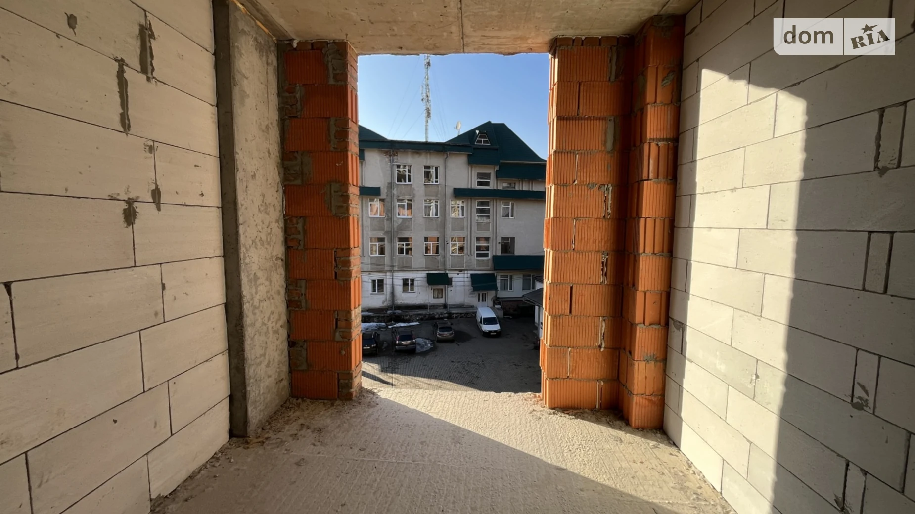 Продается 1-комнатная квартира 34.9 кв. м в Яремче, ул. Свободы, 309А - фото 4