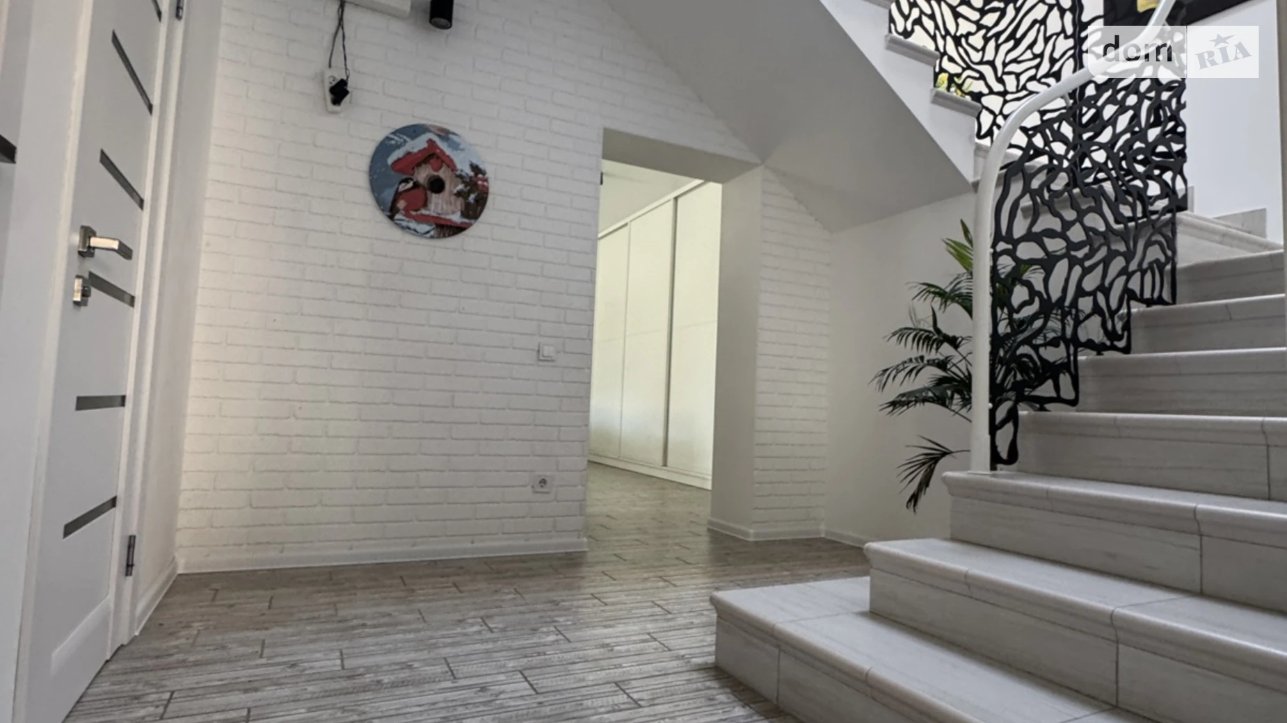 Продається будинок 2 поверховий 261.7 кв. м з ділянкою, цена: 244800 $ - фото 2