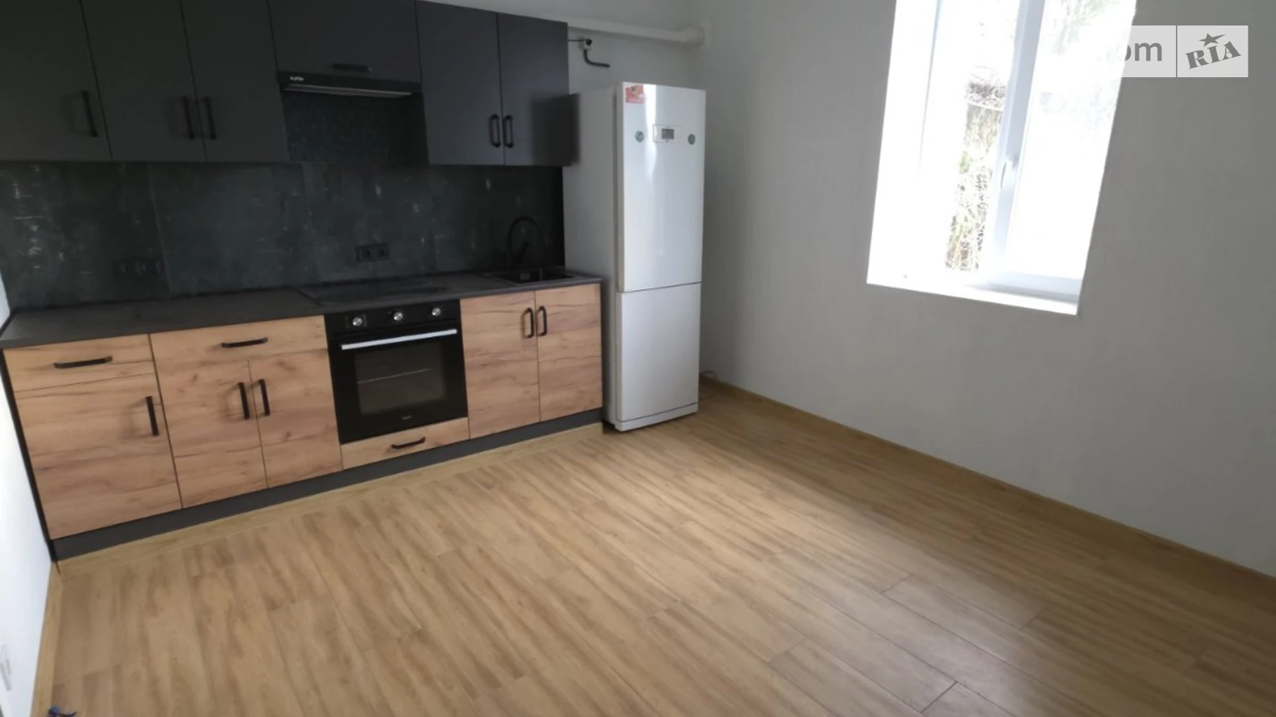 Продается дом на 2 этажа 172 кв. м с верандой, цена: 120000 $ - фото 5