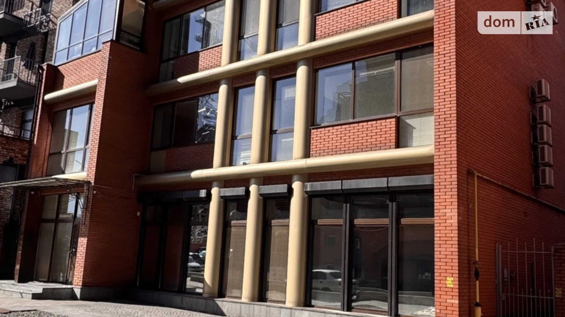 Сдается в аренду офис 97 кв. м в бизнес-центре, цена: 40000 грн - фото 3