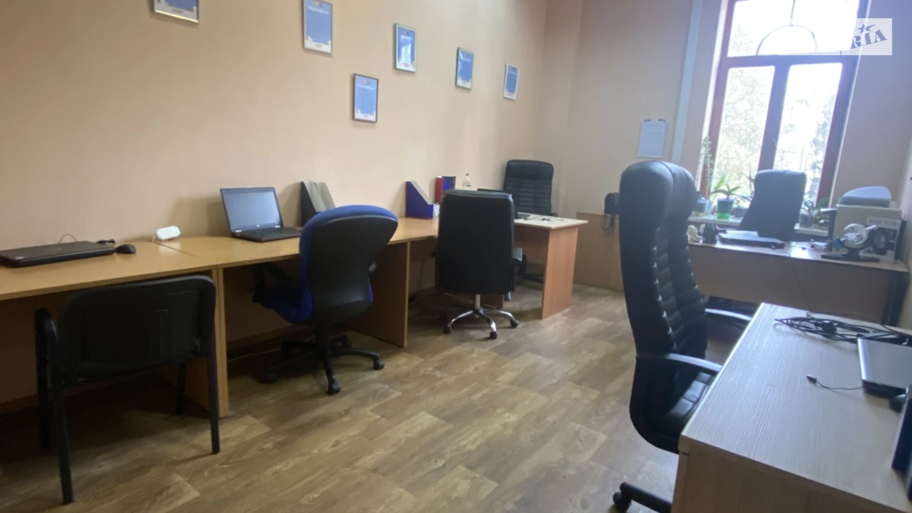 Сдается в аренду офис 30 кв. м в бизнес-центре, цена: 4000 грн - фото 4