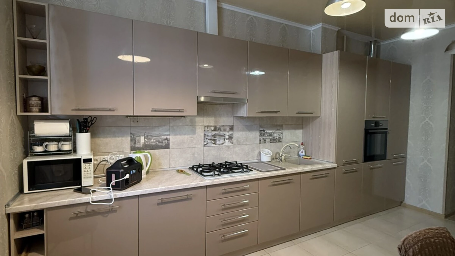 Продается 3-комнатная квартира 73.6 кв. м в Полтаве, ул. Кукоби Анатолия - фото 2