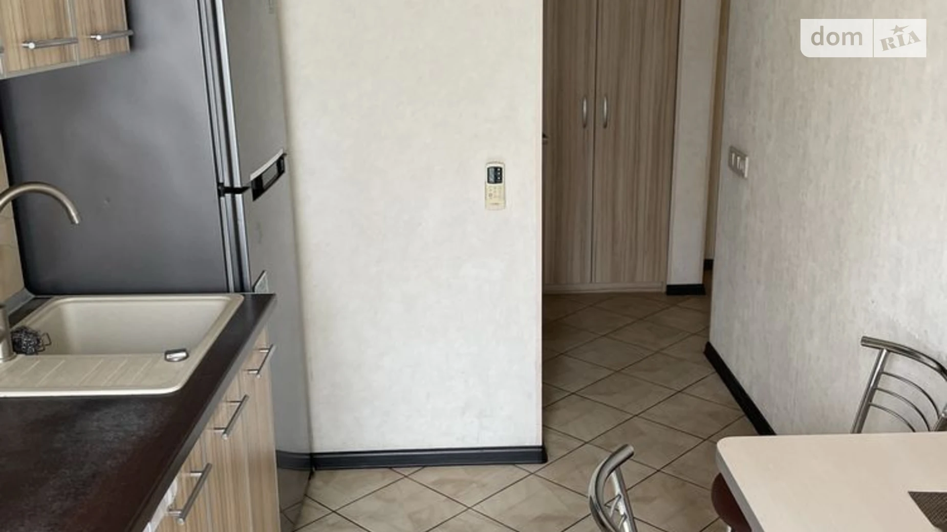 Сдается в аренду 2-комнатная квартира 52 кв. м в Днепре, просп. Героев, 12 - фото 2