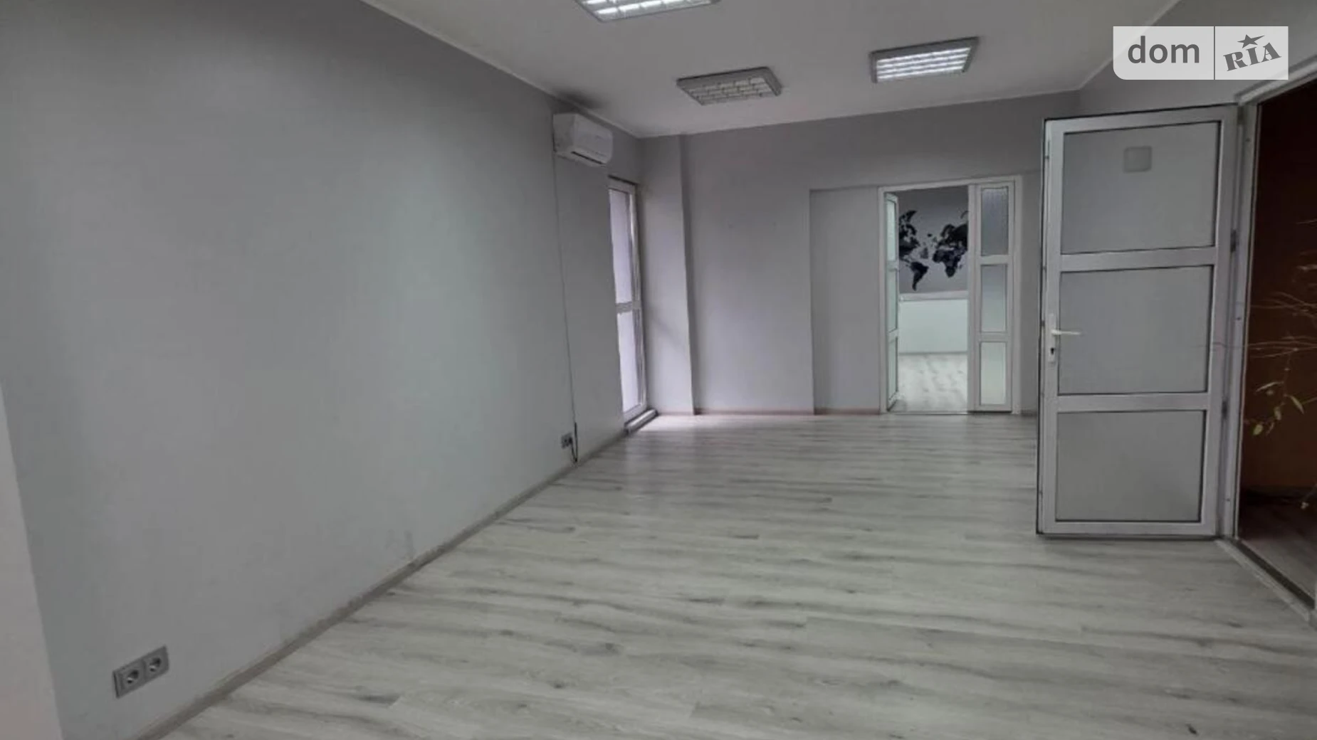 Здається в оренду офіс 121 кв. м в бізнес-центрі, цена: 1000 $ - фото 5