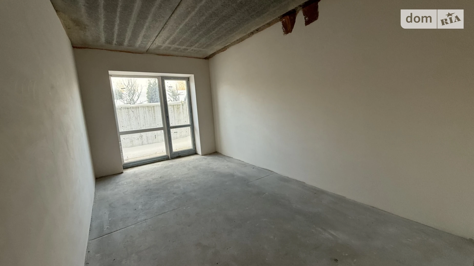 Продается 1-комнатная квартира 58.5 кв. м в Гостомеле, ул. Молодежная, 11/5 - фото 2