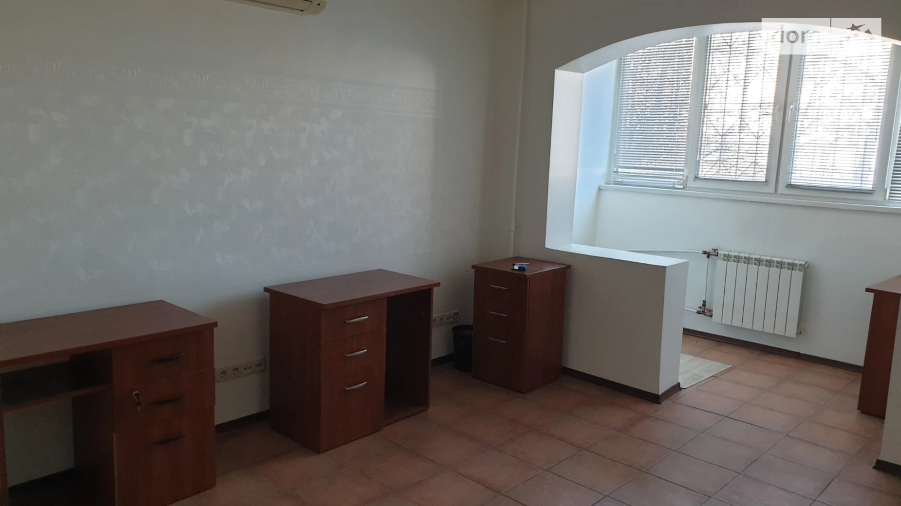 Сдается в аренду офис 52 кв. м в бизнес-центре, цена: 18000 грн - фото 3