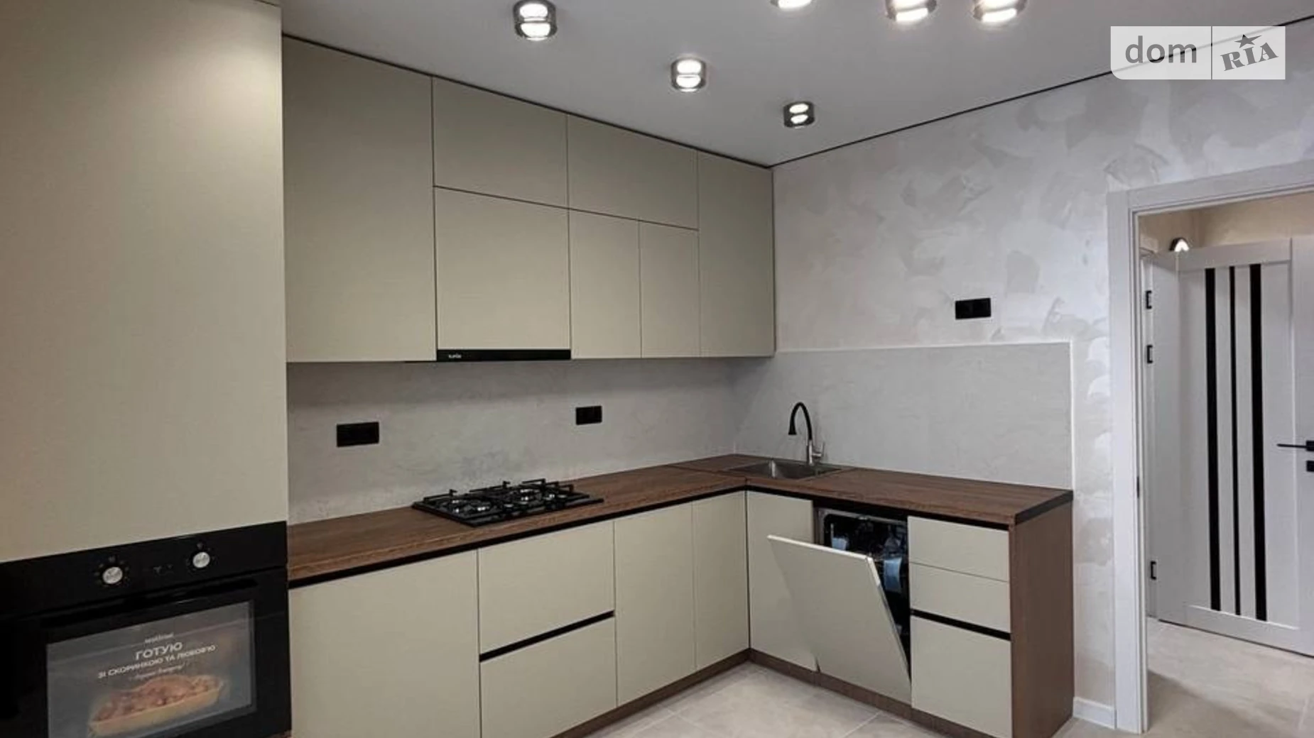 Продается 1-комнатная квартира 41.9 кв. м в, цена: 77000 $ - фото 2