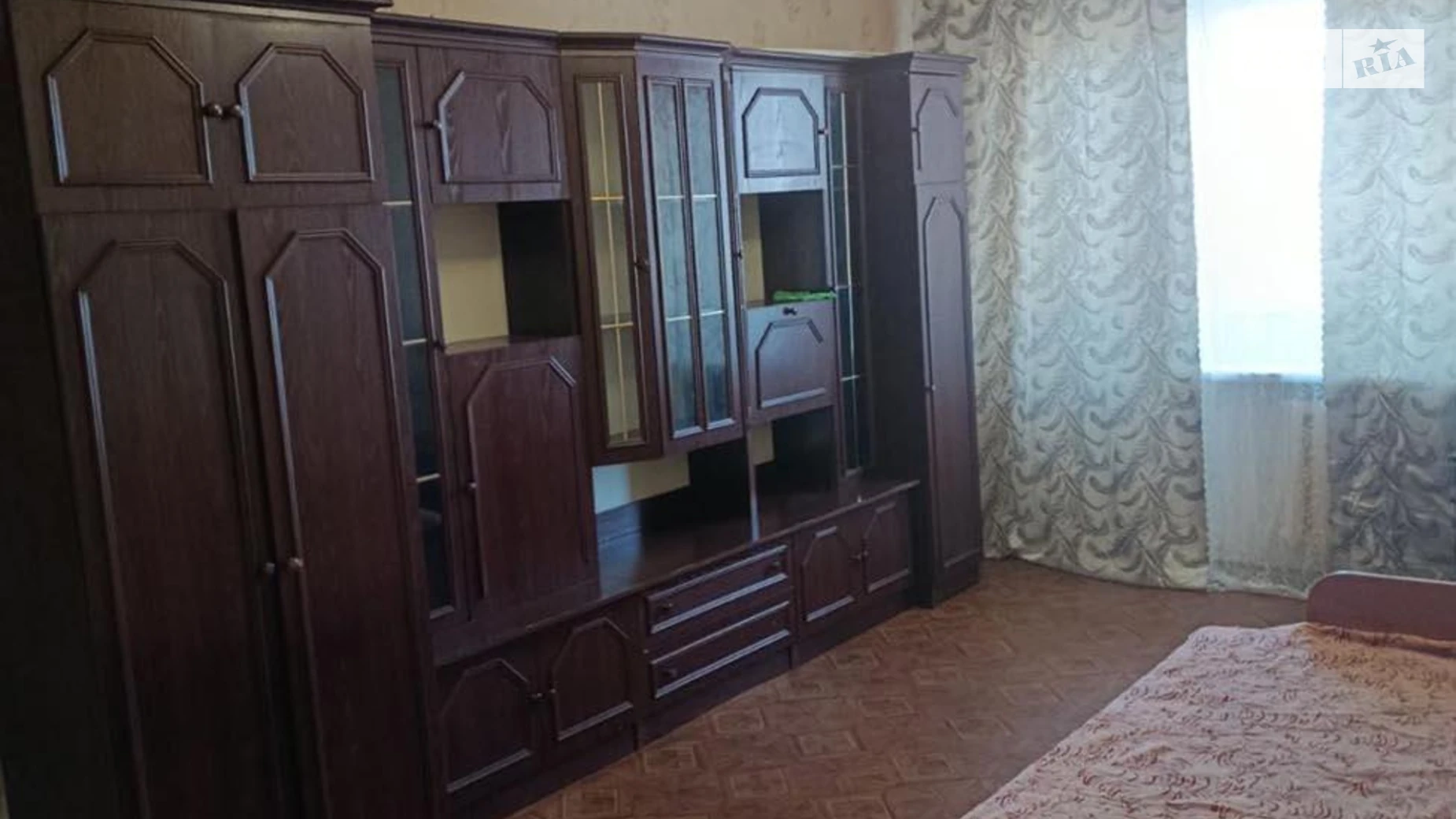 Продается 1-комнатная квартира 29 кв. м в Фастове, пл. Соборная, 15 - фото 2