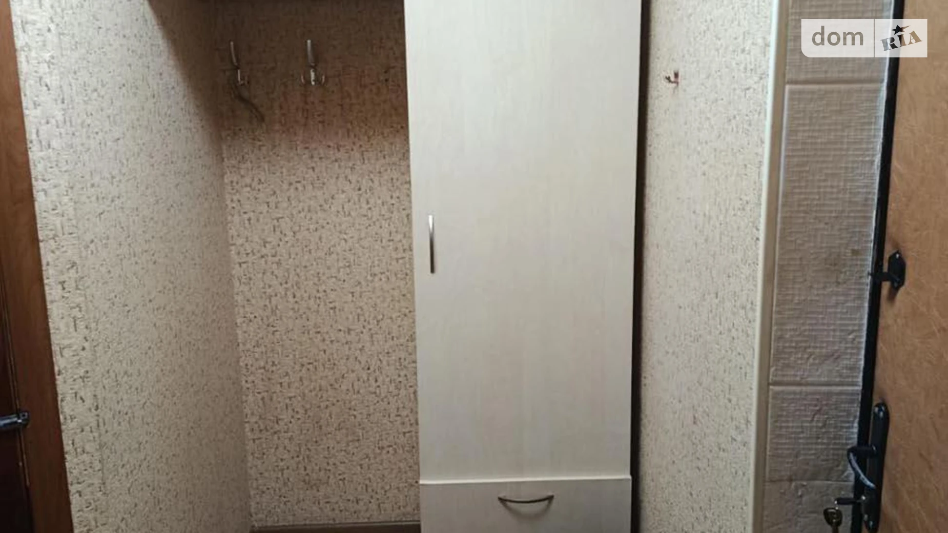 Продается 1-комнатная квартира 29 кв. м в Фастове, пл. Соборная, 15 - фото 3