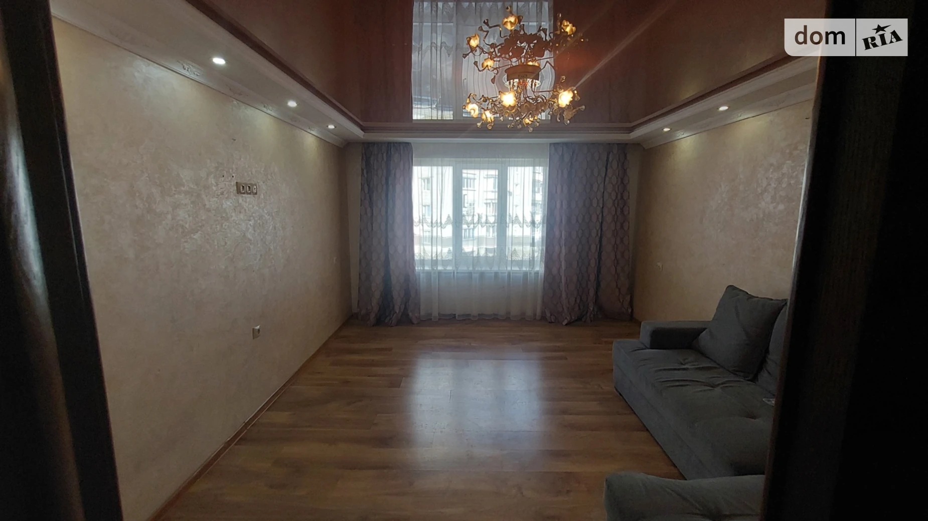 Продается 4-комнатная квартира 85.2 кв. м в Новояворовске, ул. Шухевича Романа - фото 2