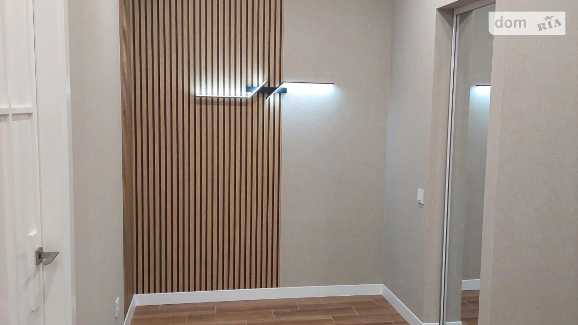 Продается 1-комнатная квартира 40.2 кв. м в Одессе, ул. Прохоровская, 40 корпус 5 - фото 3